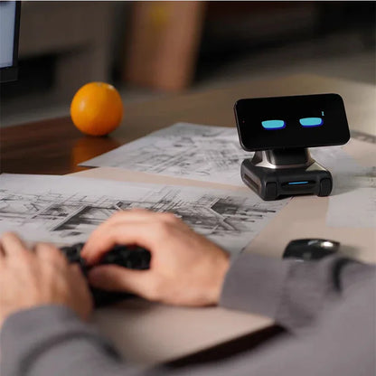 Hot Selling Looi Robot AI Intelligent Robot for Phone Accompany Desk Toy